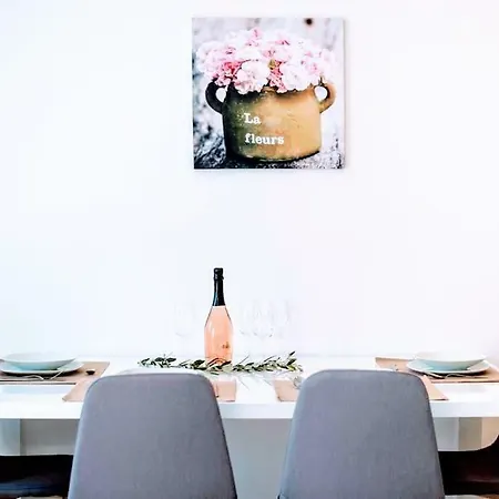 Mediterraneo Apartment *