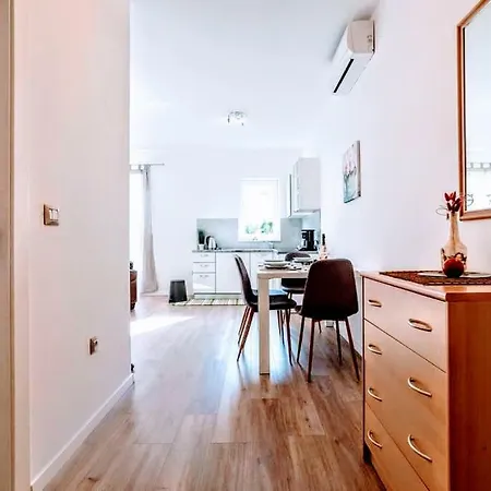 Mediterraneo Apartment *